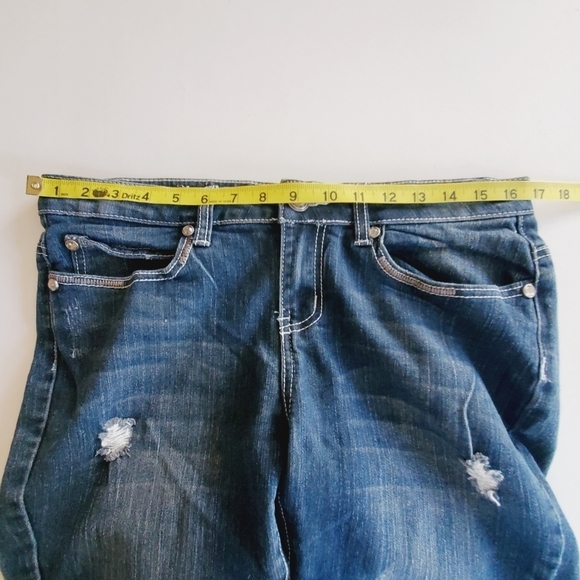 7240 * Red Rivet Embellished Pockets Dark Wash Denim Flare Jeans Size 13 - Picture 9 of 11